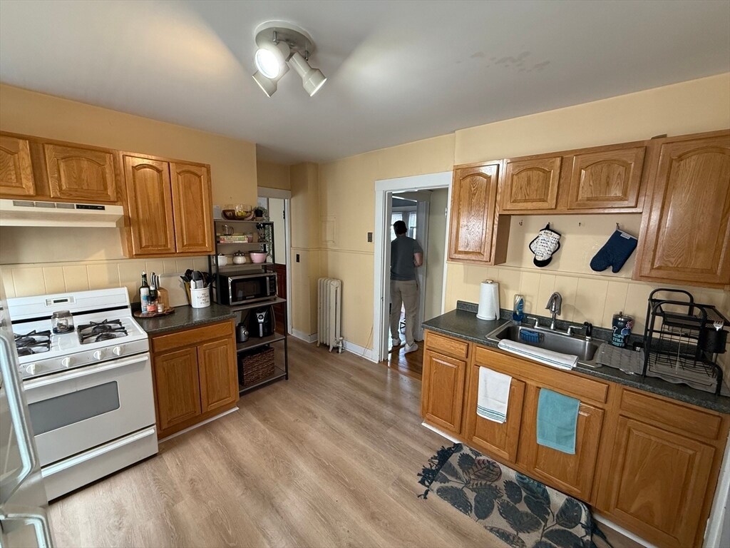 Building Photo - 83 Euston Rd