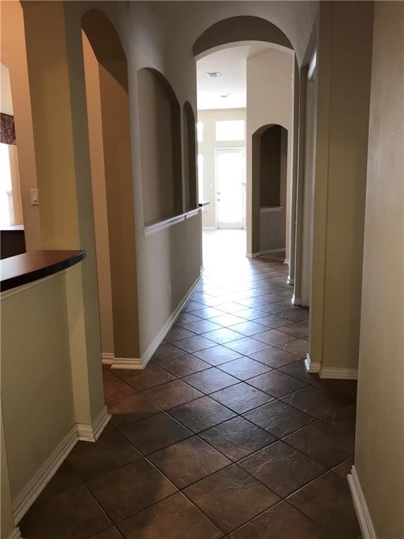 Building Photo - 2421 Mallard Dr