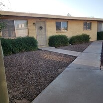 Building Photo - 3001 E Blacklidge Dr