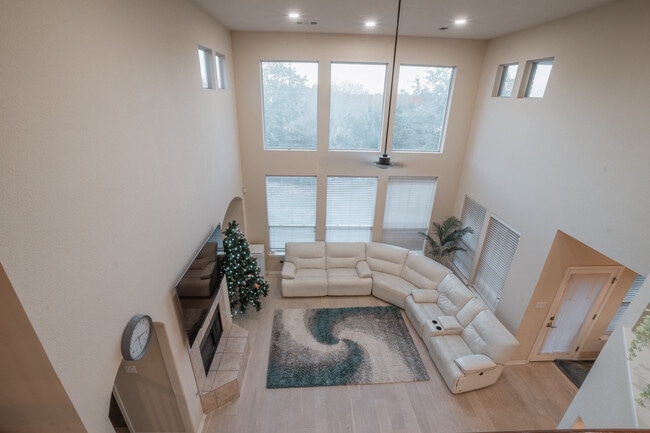 Building Photo - 917 Cavalry Ride Trail