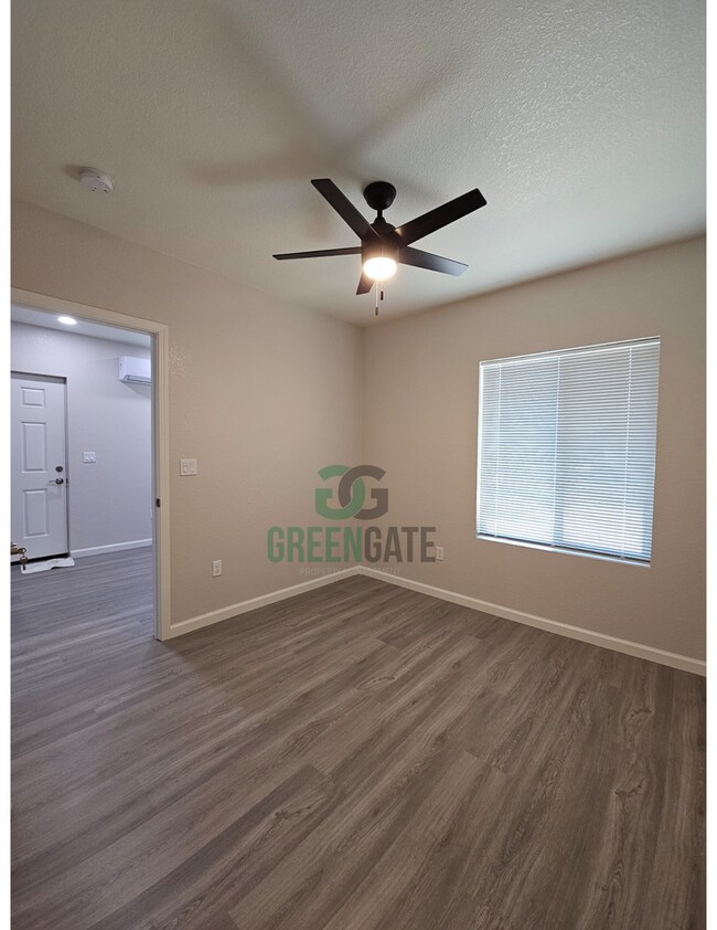 Building Photo - 3105 E Orangeburg Ave