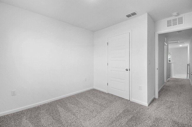 Building Photo - 53 Montellano Rd