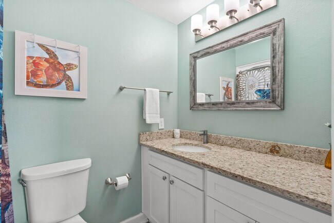 Building Photo - 2805B N Ocean Blvd