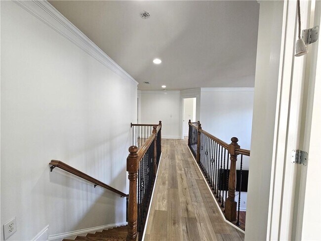 Building Photo - 5195 Wickingham Ln