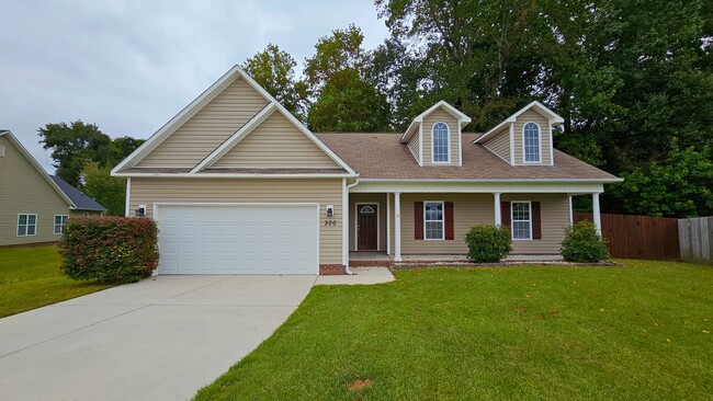 Primary Photo - 3 BR 2 BA in Swansboro