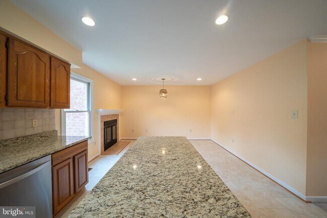 Building Photo - 10168 Turnberry Pl