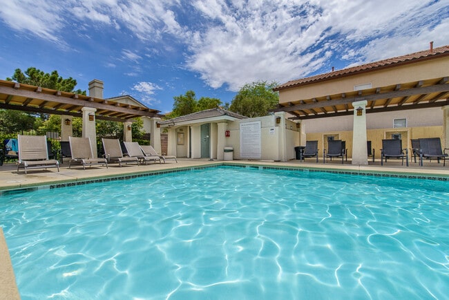 Building Photo - Stunning Gated Community in Summerlin!