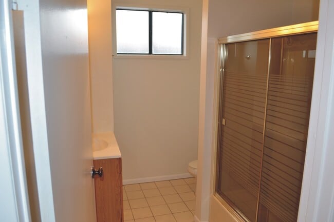 Building Photo - 6407 Gentry Ave