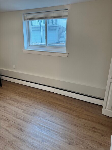 Building Photo - 63 Selkirk Rd