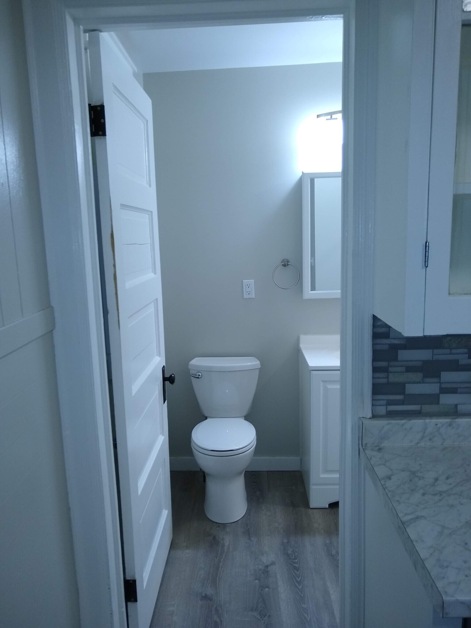 Building Photo - 19 Sheffield Ave