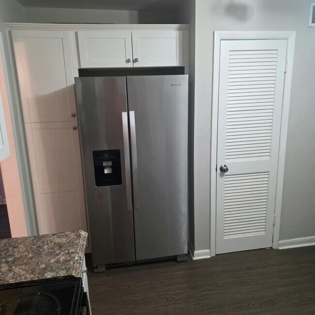 Building Photo - 3314 Northcrest Rd