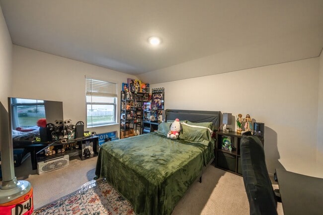 Building Photo - 9335 Pavonia Fawn Dr