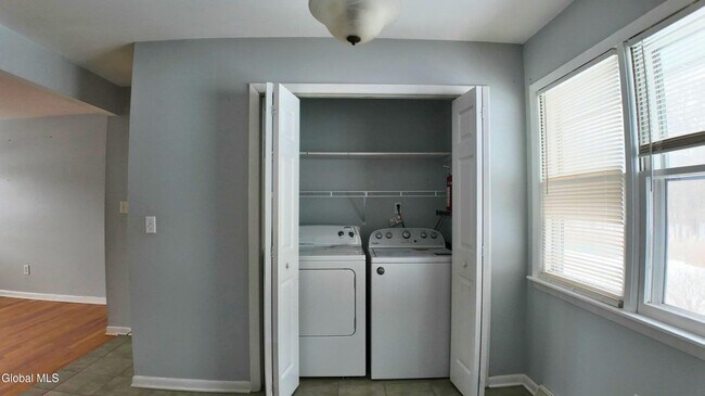 Building Photo - 79 B Wertman Ln