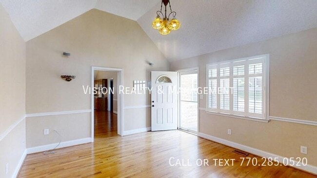 Building Photo - 28 Summerwind Dr