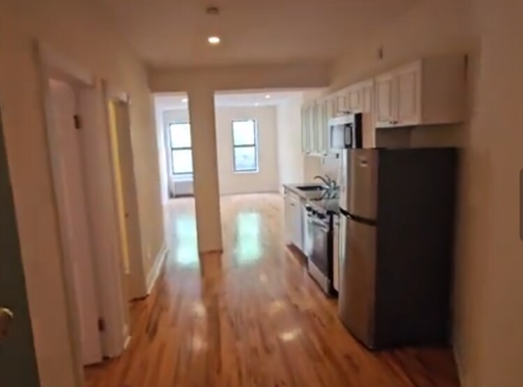 Primary Photo - W. 183rd St