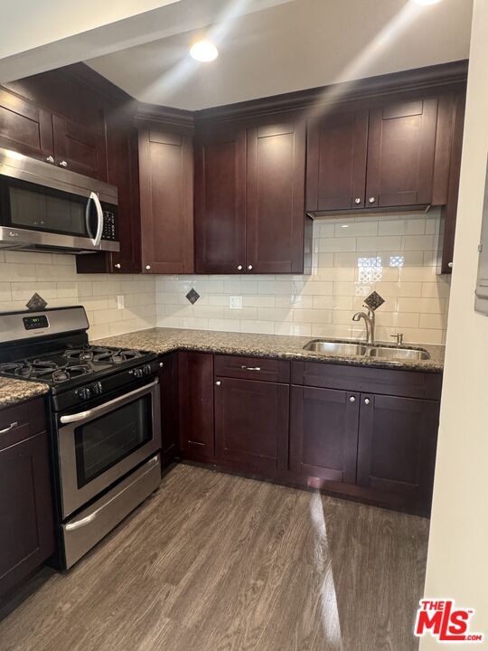 Building Photo - 133 Crescent Dr