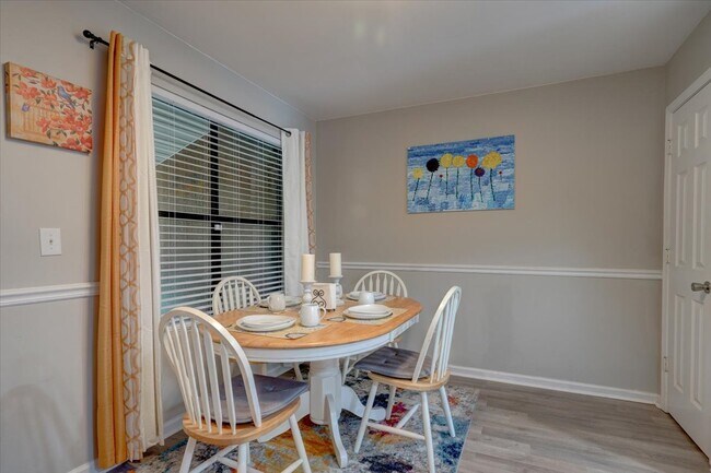 Building Photo - 6279 Lucille Dr