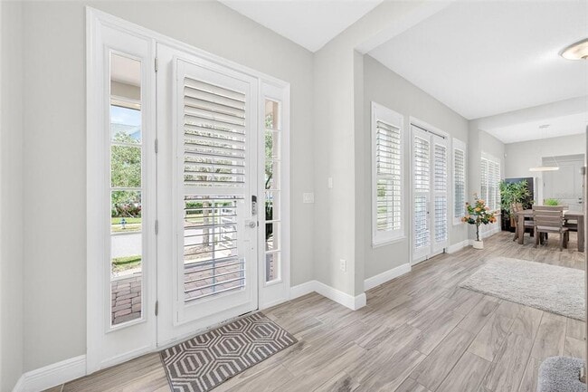 Building Photo - 8809 Laureate Blvd