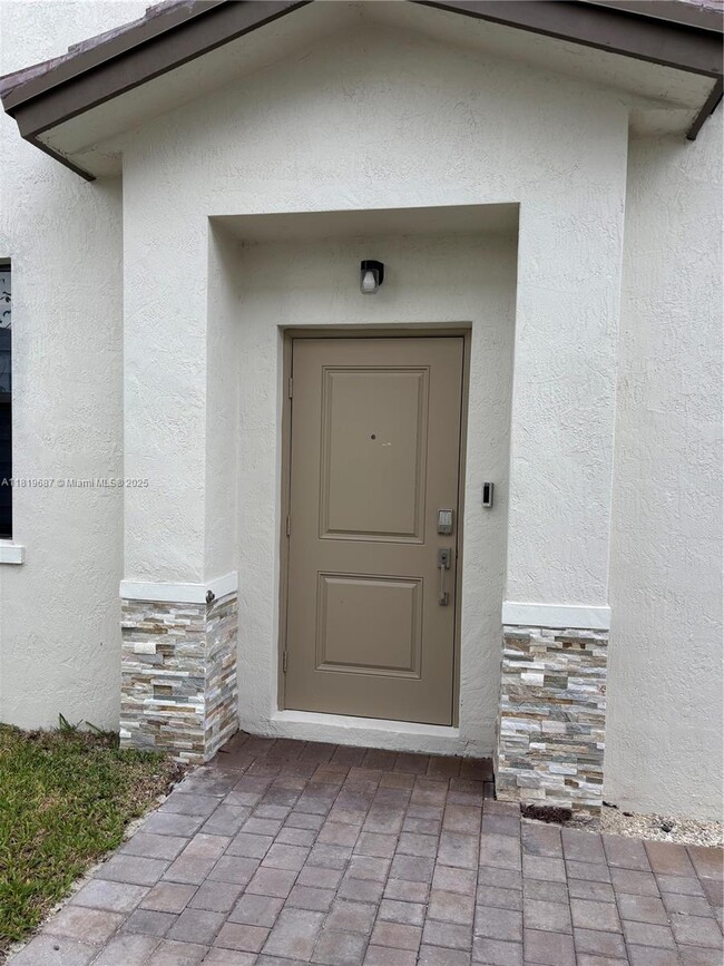 Building Photo - 23086 SW 130th Ave
