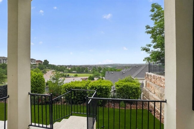 Building Photo - 104 Cartwheel Bend