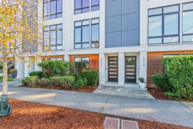Building Photo - Stunning AIR CONDITIONED Alki Townhome w/ Rooftop Ocean View