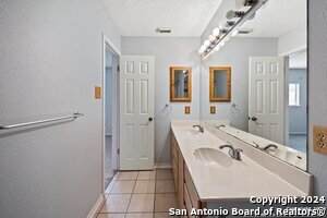 Building Photo - 1004 Boxer Pass Dr