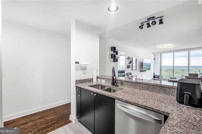 Building Photo - 3388 Peachtree Rd NE