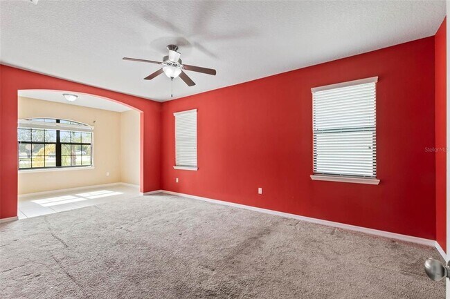 Building Photo - 625 Silverthorn Pl