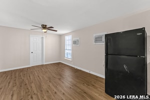 Building Photo - 827 W Rosewood Ave