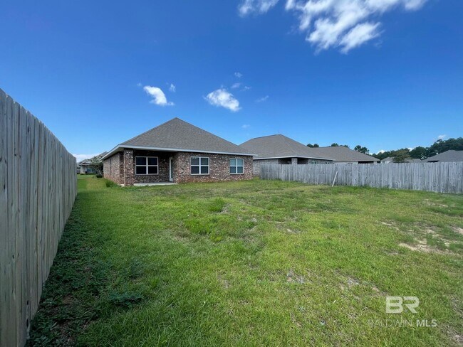 Building Photo - 31689 Kestrel Loop
