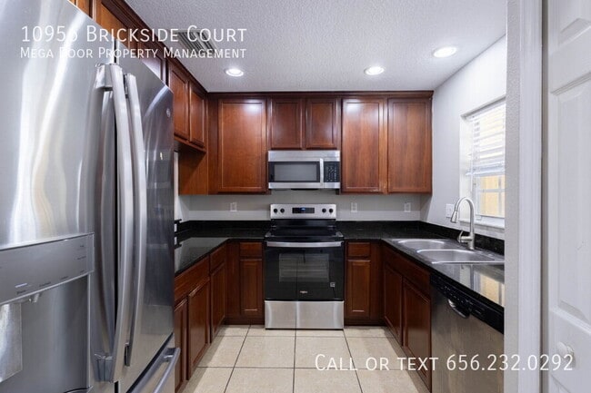 Building Photo - 10956 Brickside Ct