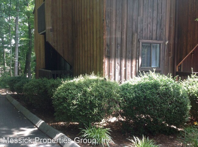 Building Photo - 2 br, 2 bath House - 163 Cedar Lake Trail