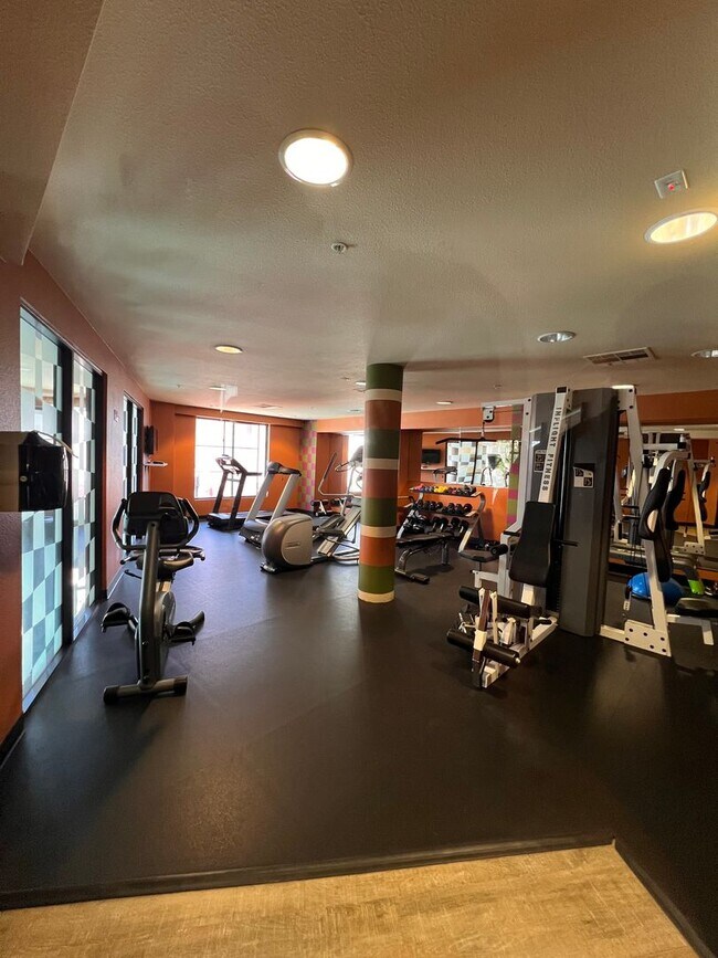 Building Photo - $2,500 1 bedroom 1 bathroom San Jose Brickyard Condo Near 280, Downtown SJ and SJSU