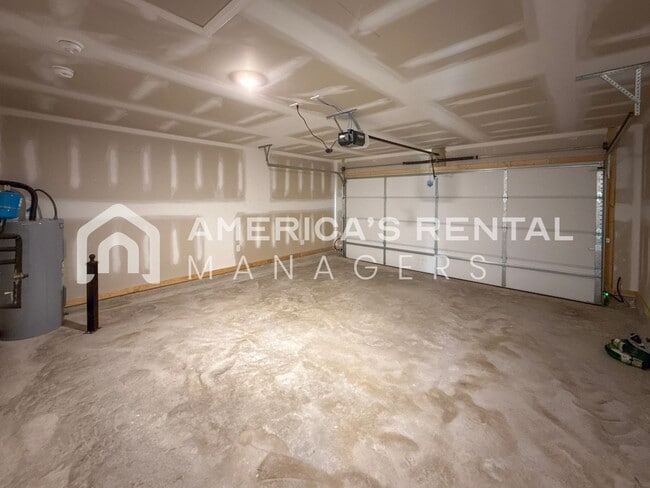 Building Photo - Spacious & Modern 4-Bedroom, with Blinds Included!! Retreat in Magnolia Hills - Pet-Friendly! Ava...