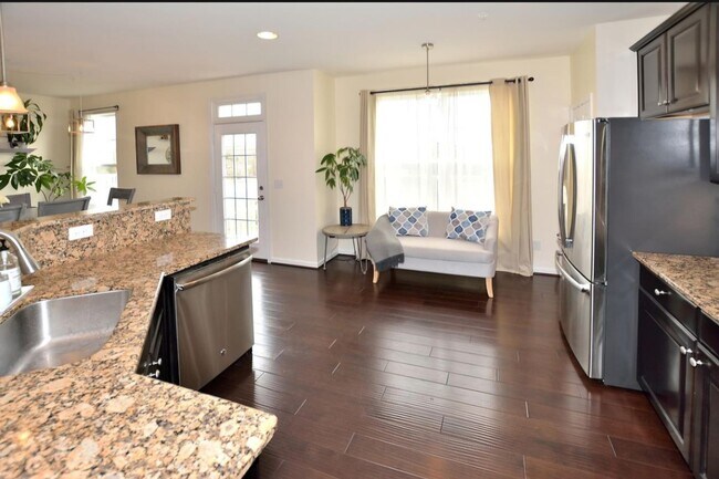 Building Photo - 24640 Jackalope Terrace