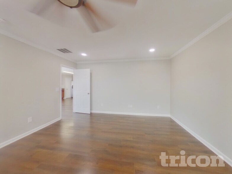 Building Photo - 5003 Mallison Way