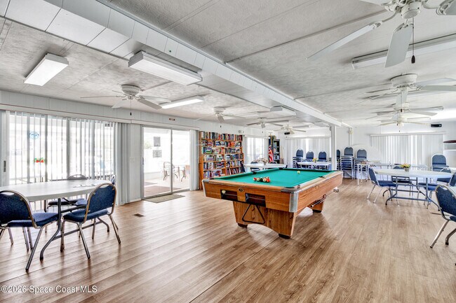 Building Photo - 6180 98th Ln