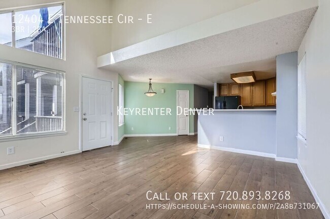 Building Photo - Bright & Spacious Condo with Modern Upgrad...
