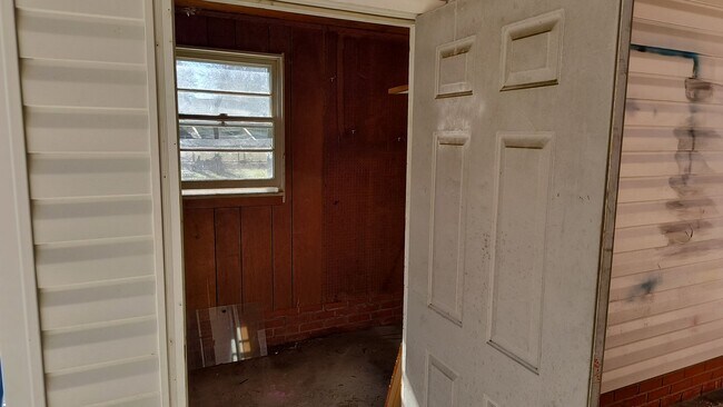 Building Photo - 5111 Palmetto Ln