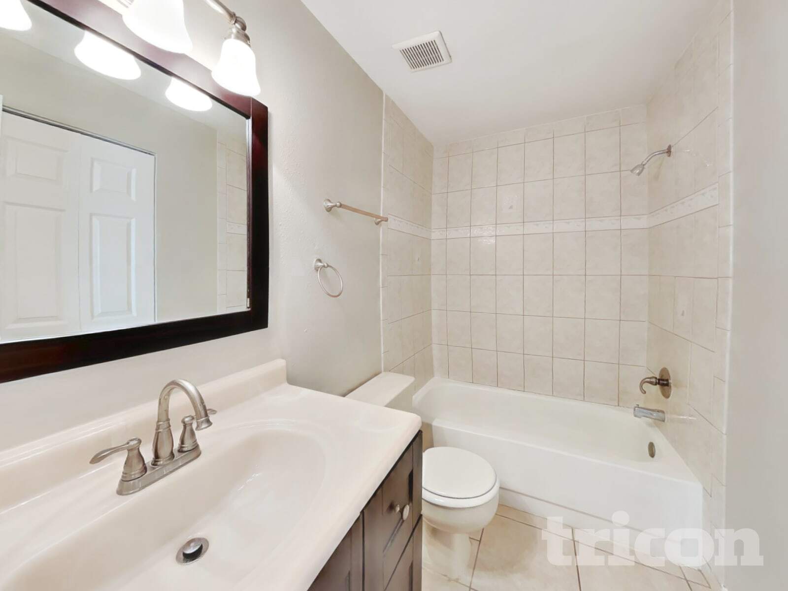 Building Photo - 13344 Laraway Dr