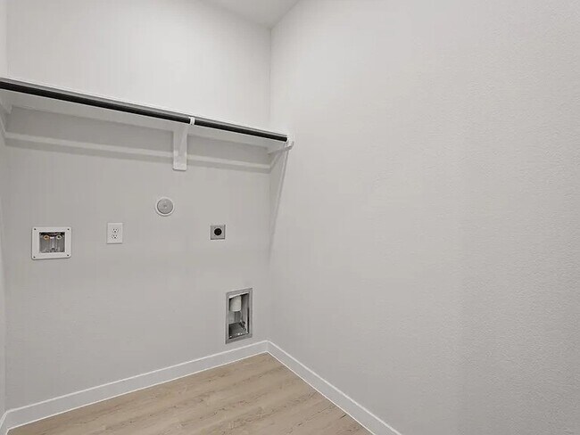 Building Photo - 17103 King Eider Rd