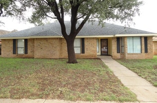 Building Photo - 4406 Parkhurst Dr