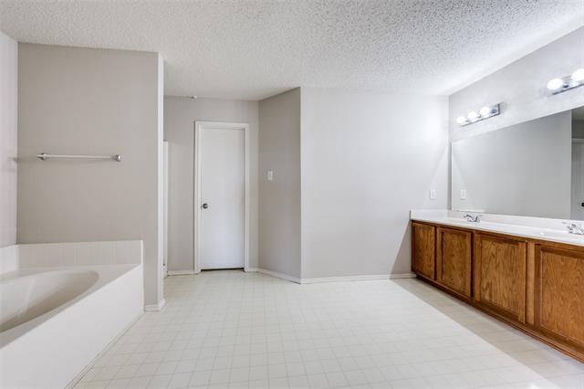 Building Photo - 8901 Harvest Moon Trail