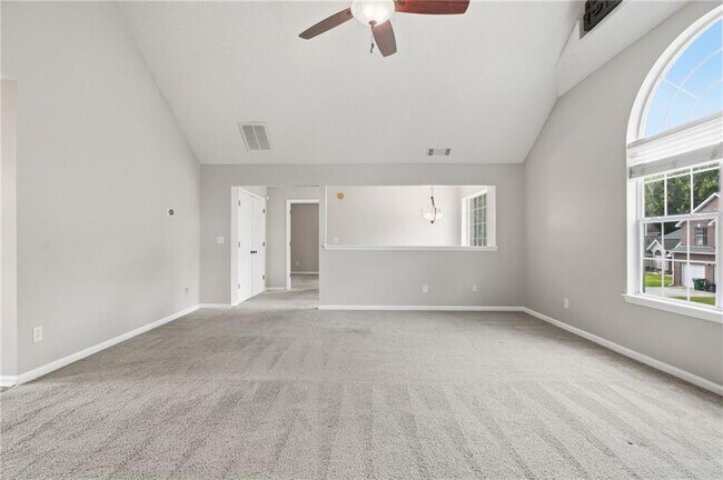 Building Photo - 5949 Idlewood Pl