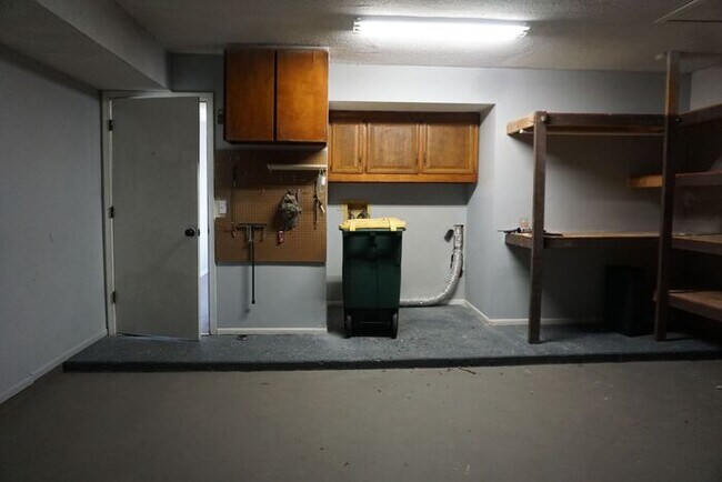 Building Photo - Single Story 2 bedroom 2 bathroom Townhome with Garage in Mandarin