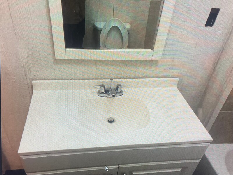 Building Photo - 165 Cooper Rd