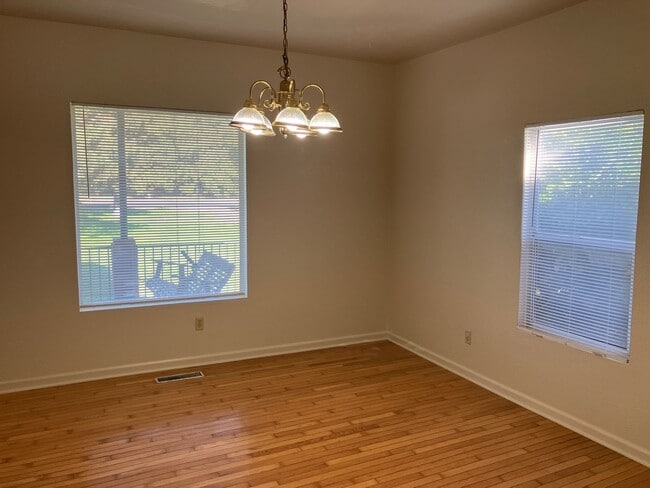 Building Photo - 2701 Finney Rd