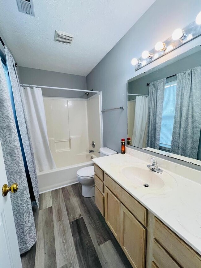 Building Photo - Furnished pillory way beauty