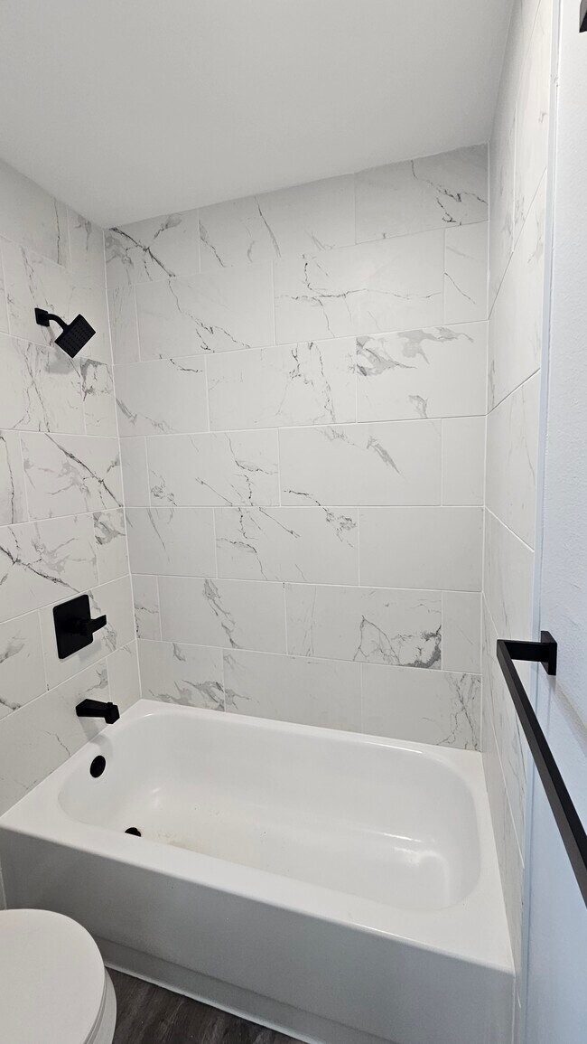 Building Photo - 263 Mooring Cir