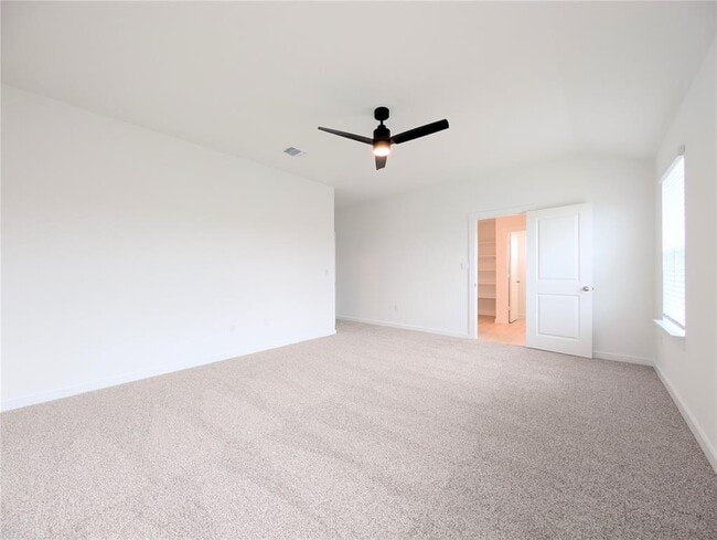 Building Photo - 9400 Oxbow Strap Dr